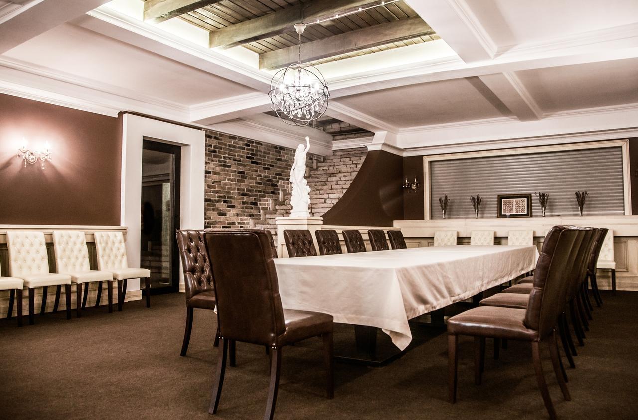 Dem Hotel Sukhumi Eksteriør billede